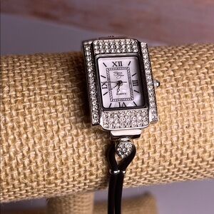 Suzanne Somers Women's Watch Silvertone MOP & Rhinestones **READ**